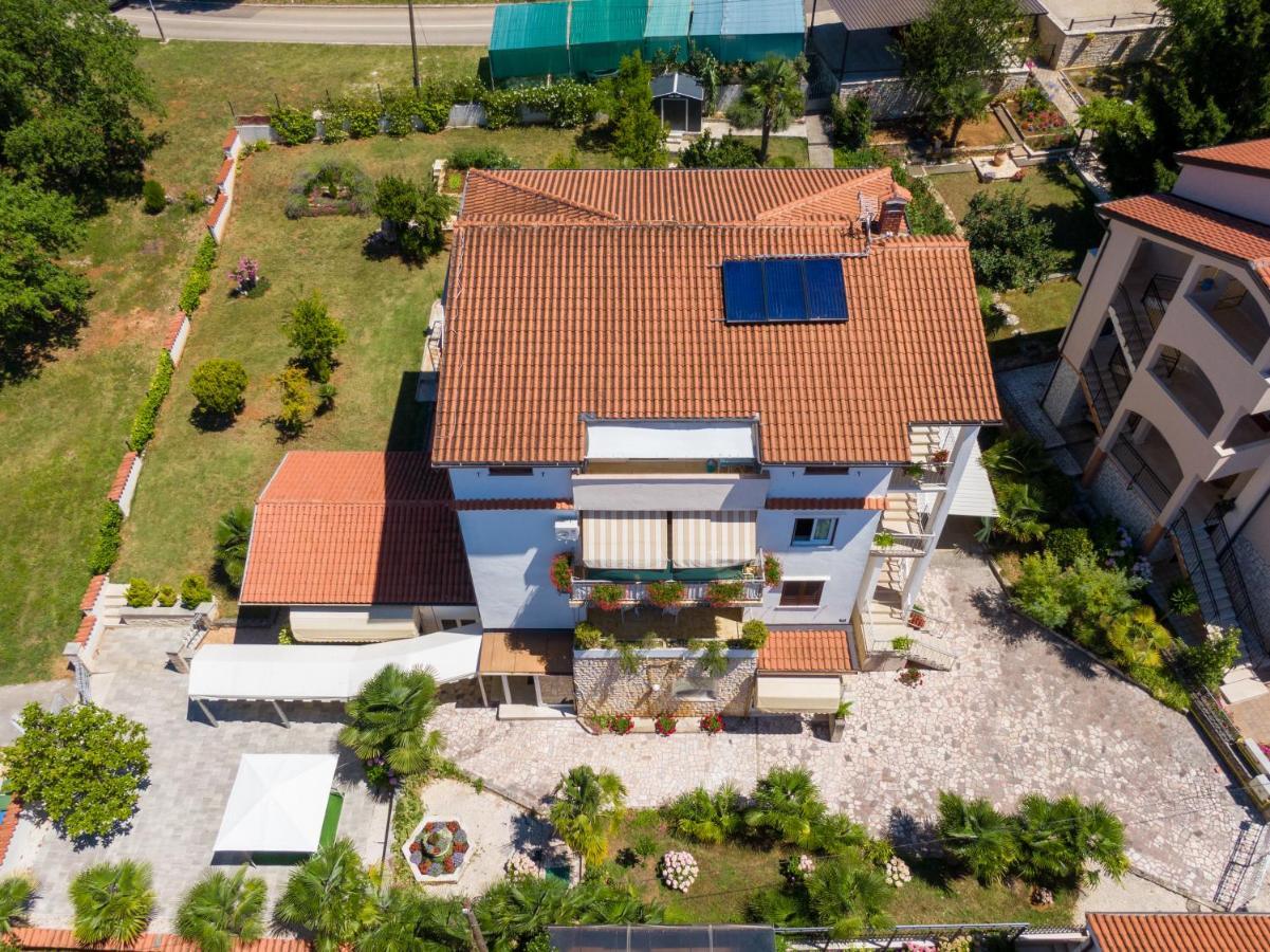 Apartments Lori Poreč Zewnętrze zdjęcie