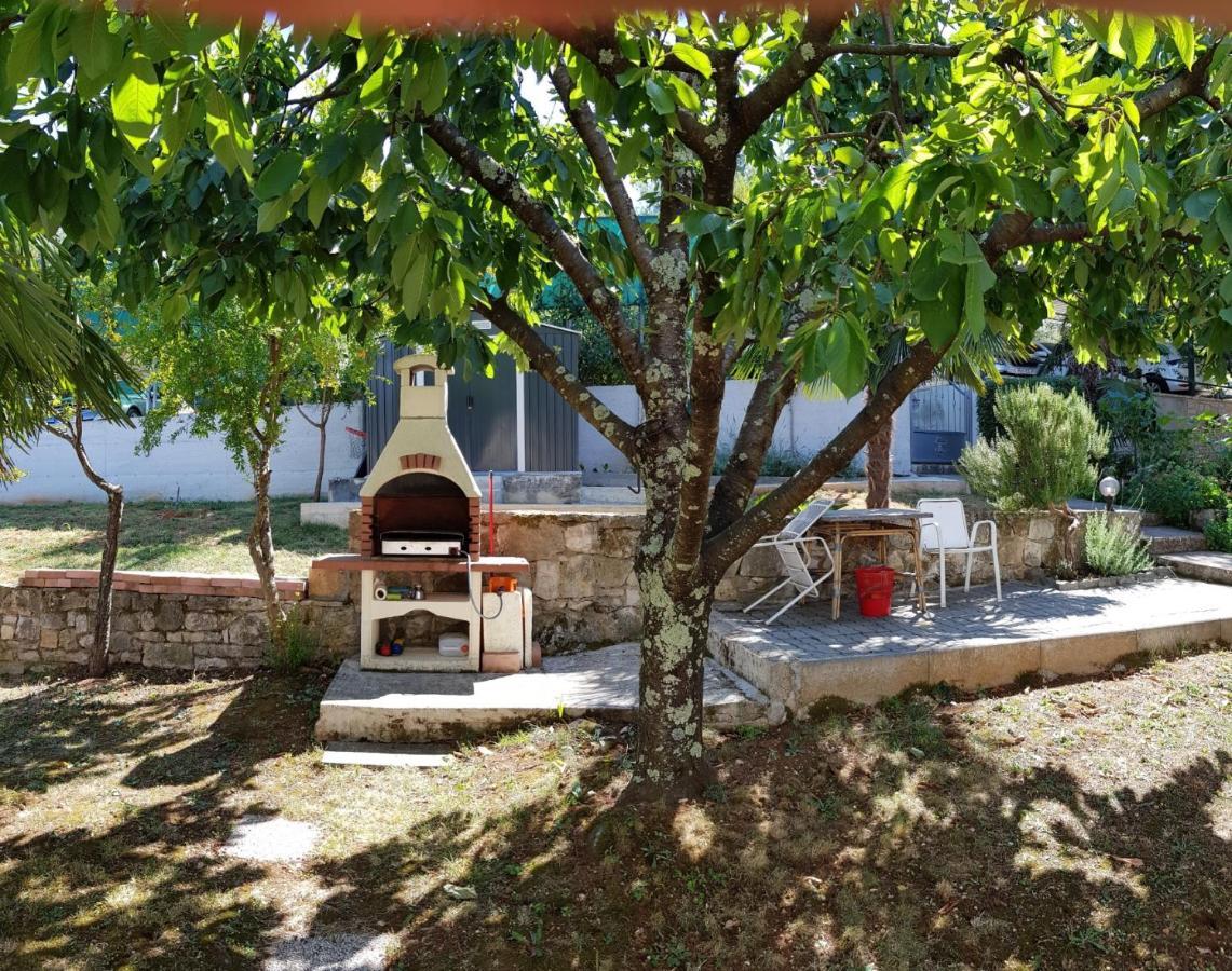 Apartments Lori Poreč Zewnętrze zdjęcie