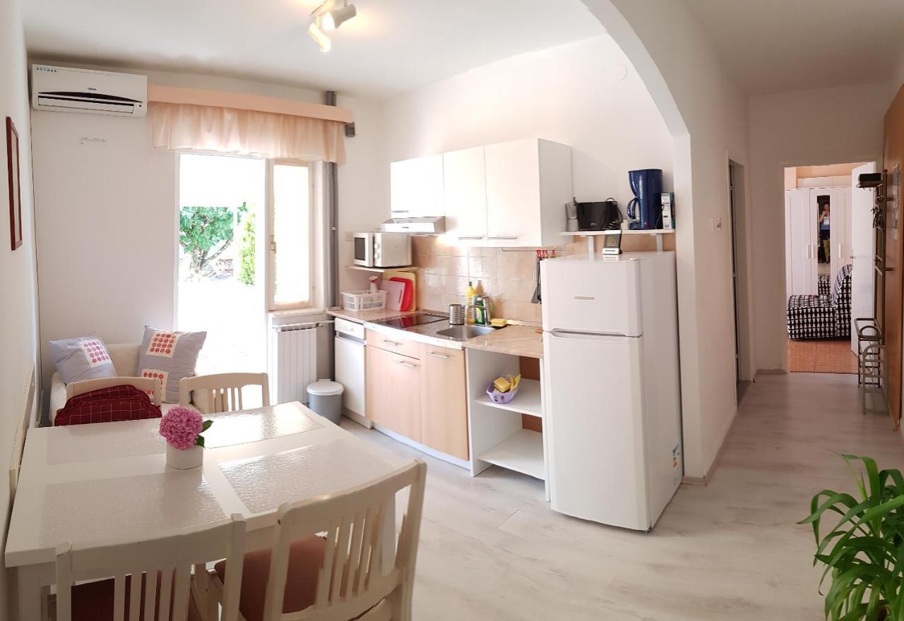 Apartments Lori Poreč Zewnętrze zdjęcie