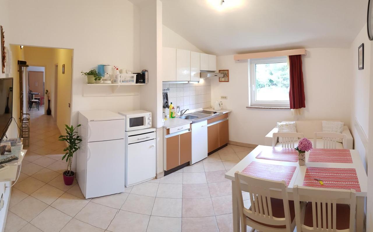 Apartments Lori Poreč Zewnętrze zdjęcie