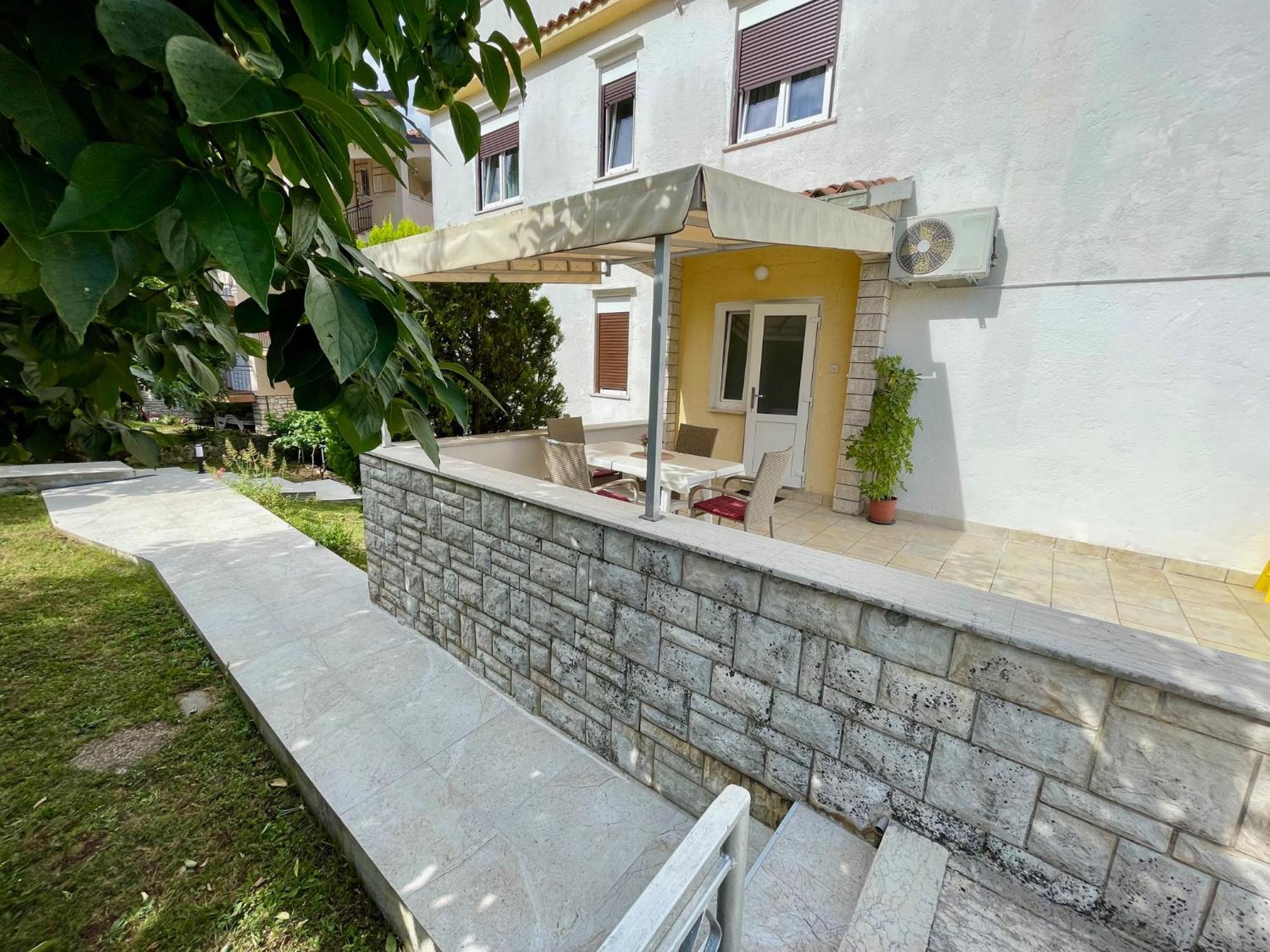 Apartments Lori Poreč Zewnętrze zdjęcie
