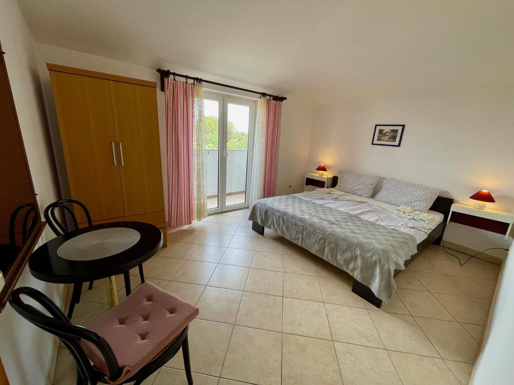 Apartments Lori Poreč Zewnętrze zdjęcie