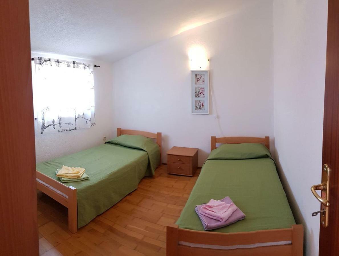 Apartments Lori Poreč Zewnętrze zdjęcie